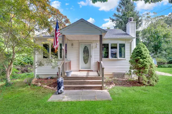 130 Hawthorne RD, Rocky Point, NY 11778