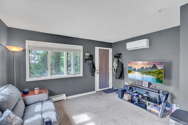 130 Hawthorne RD, Rocky Point, NY 11778
