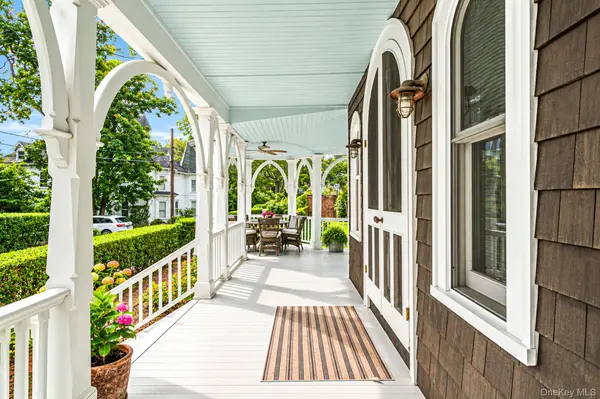 13 Spring Garden AVE, Shelter Island Heights, NY 11965