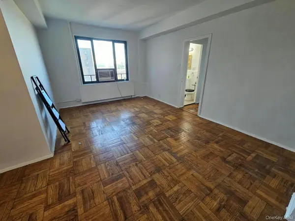 1507 Metropolitan AVE #10E, Bronx, NY 10462