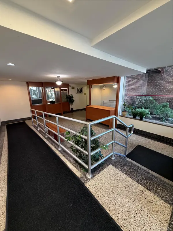 33-04 Junction Blvd #6L, Jackson Heights, NY 11372