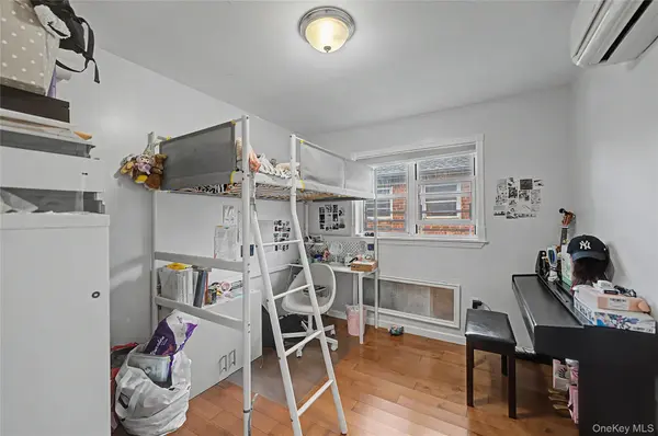 14004 Quince AVE, Flushing, NY 11355