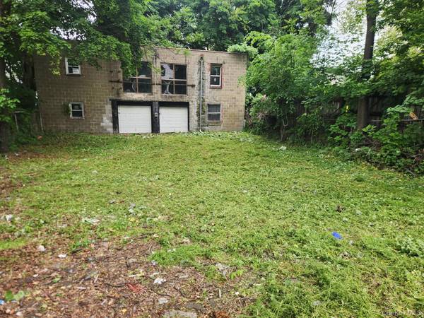 18 Hasbrouck ST, Newburgh, NY 12550