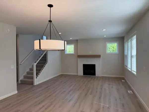 4801 Baker Reserve LN, Maple Plain, MN 55359