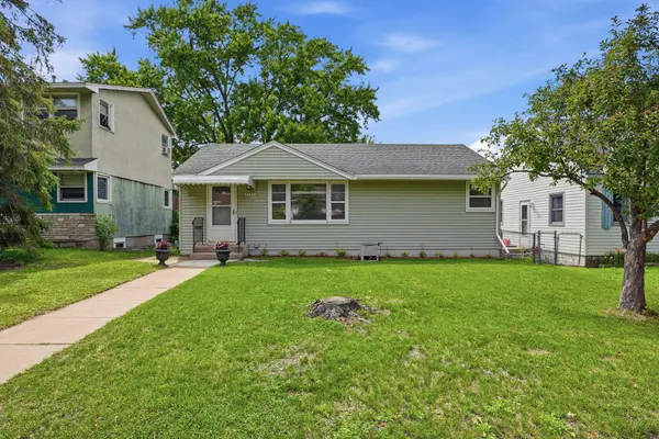 5132 4th ST NE, Columbia Heights, MN 55421