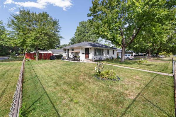 6701 Regent AVE N, Brooklyn Center, MN 55429