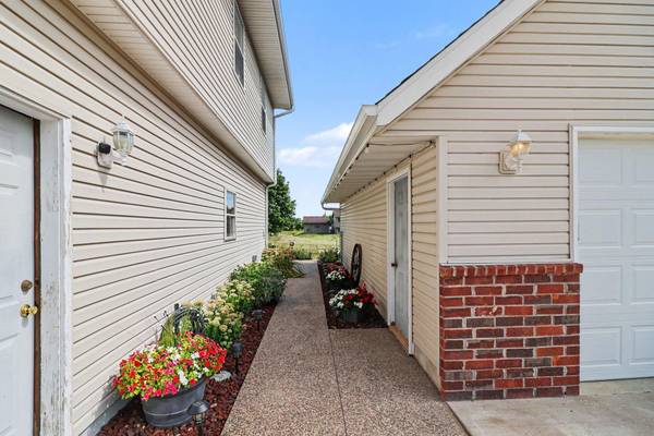 781 Hillside AVE SW, New Prague, MN 56071