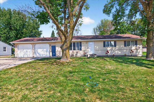 114 8th AVE NW, Lonsdale, MN 55046