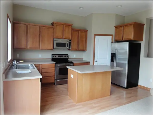 16601 50th CT N, Plymouth, MN 55446