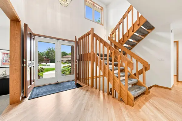 13015 38th PL N, Plymouth, MN 55441