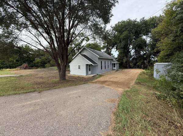 52550 Csah 16, Grove City, MN 56243