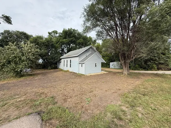 52550 Csah 16, Grove City, MN 56243