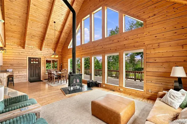 277 Thompson RD, La Veta, CO 81055