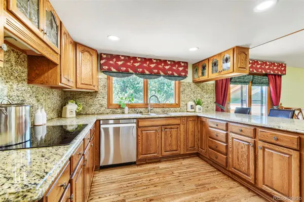 6529 S Adams CT, Littleton, CO 80121