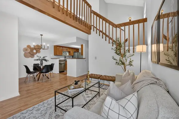 942 S Walden ST #204, Aurora, CO 80017
