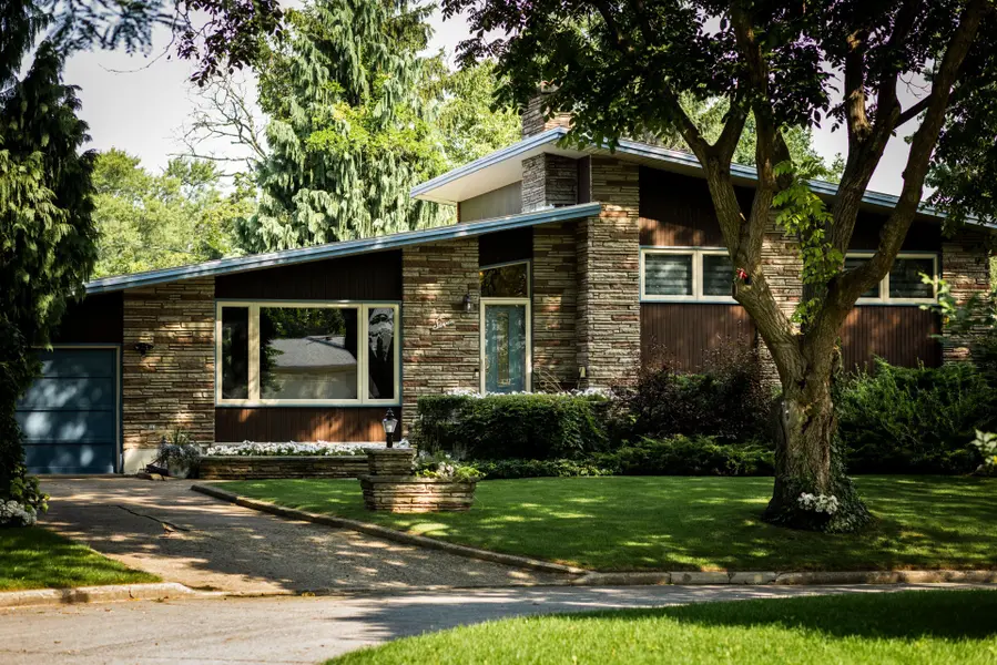 7 Glenayr PL, St. Catharines, ON L2T 2A2