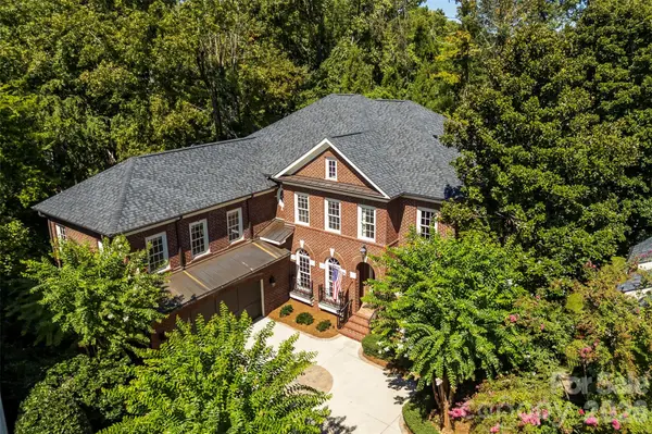 8928 Heydon Hall CIR, Charlotte, NC 28210
