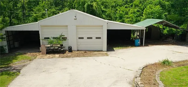 128 Jh Williamson Jr CT, Saint Robert, MO 65584