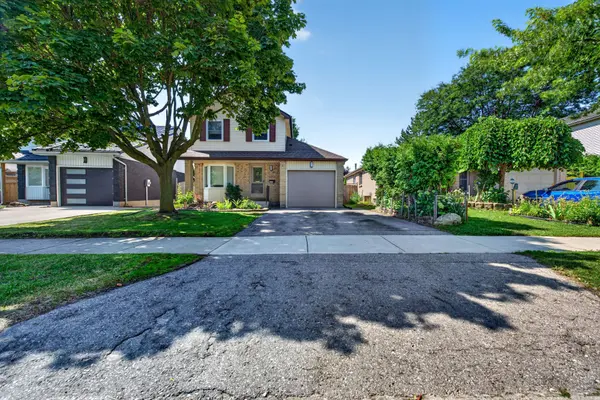 1111 Aldersbrook RD, London North, ON N6G 2X2