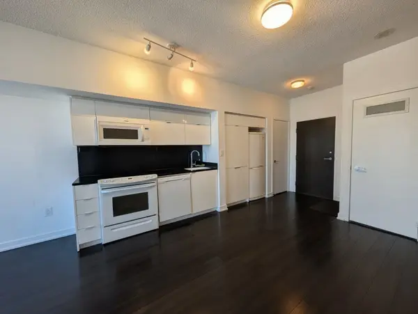 151 Dan Leckie WAY #1017, Toronto C01, ON M5V 4B2