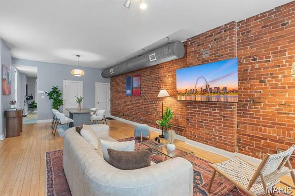 3414 Cherokee ST, St Louis, MO 63118