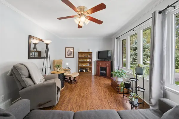 26 Georgina ST, Georgina, ON L0E 1R0