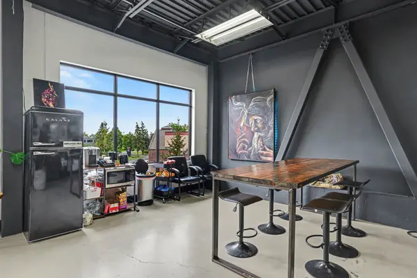 220 Terence Matthews CRES #1E, Kanata, ON K2M 0E2