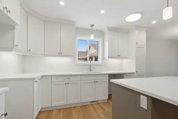 41 Clayton John AVE, Brighton, ON K0K 1H0