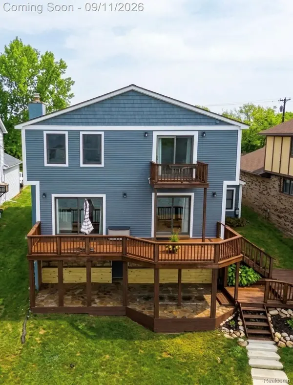 503 Horner DR, Oxford Charter Township, MI 48371