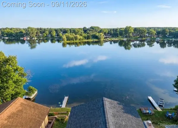 503 Horner DR, Oxford Charter Township, MI 48371