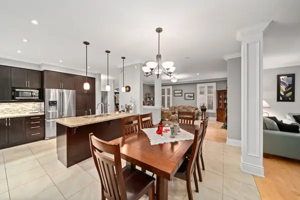 36 Auburn CT, Barrie, ON L4N 6G9