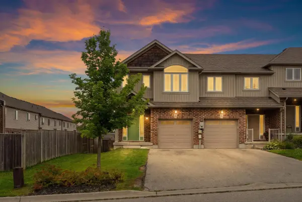 8 Jeffrey DR, Guelph, ON N1E 0L6