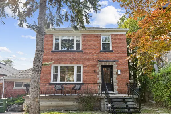 84 Lynnhaven RD, Toronto C04, ON M6A 2K9
