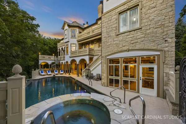 51 Ford LN, Naperville, IL 60565