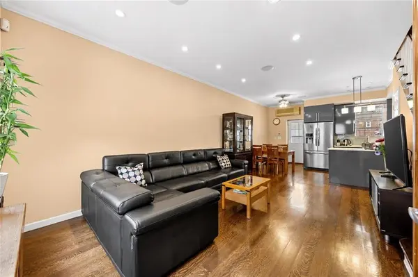 328 Bay 13th ST, Brooklyn, NY 11214