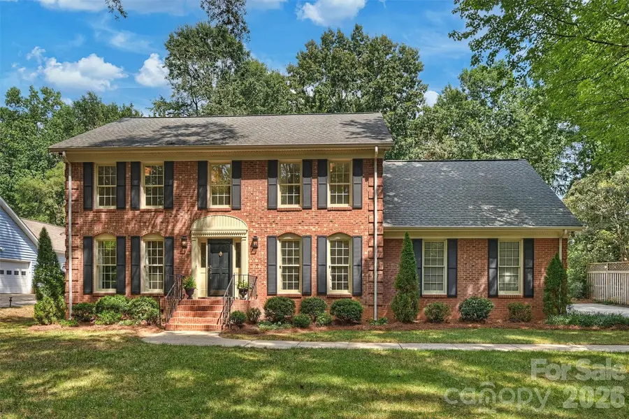 9809 Providence Forest LN, Charlotte, NC 28270