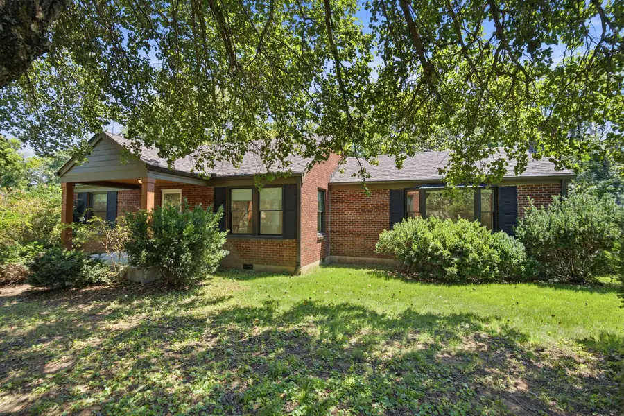 2310 Milton Dr, Nashville, TN 37216
