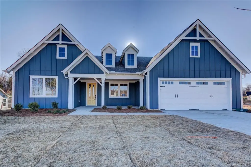 209 Country Lake DR, Mooresville, NC 28115