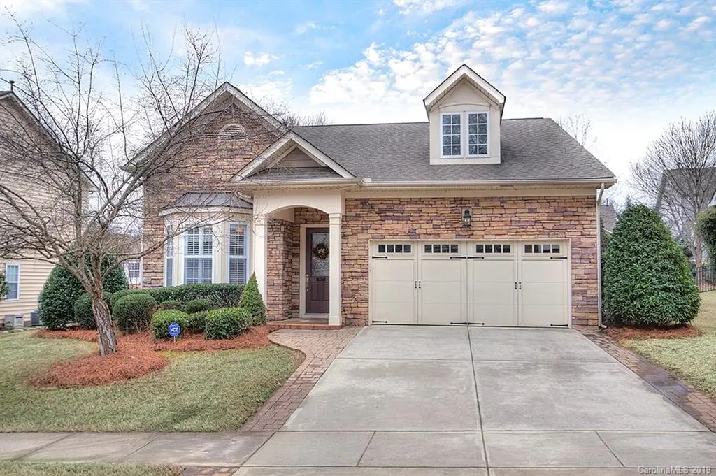 907 Treasure CT, Fort Mill, SC 29708