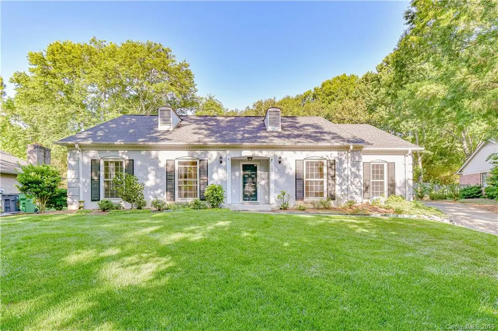 4821 Autumn Leaf LN, Charlotte, NC 28277