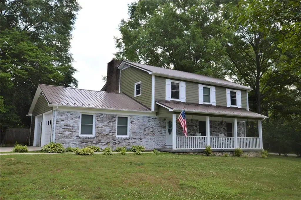103 Shamrock CIR, Hudson, NC 28638
