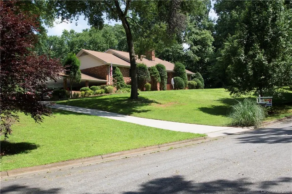 501 Berkshire DR, Statesville, NC 28677