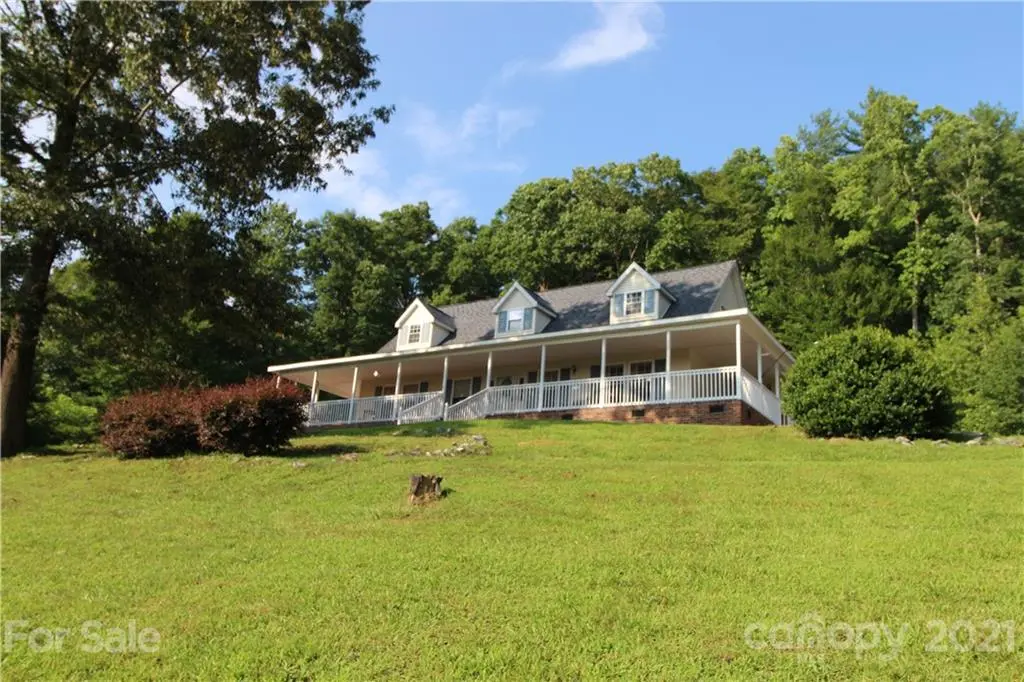 2532 Zacks Farm RD, Lenoir, NC 28645
