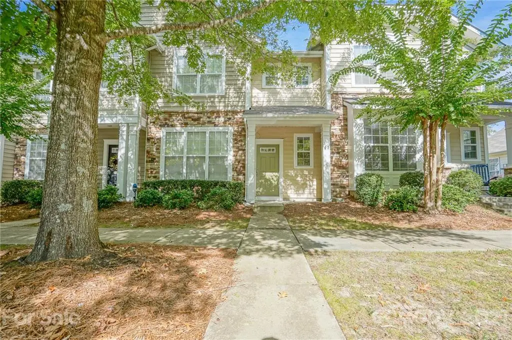 1138 Hammond DR, Matthews, NC 28104