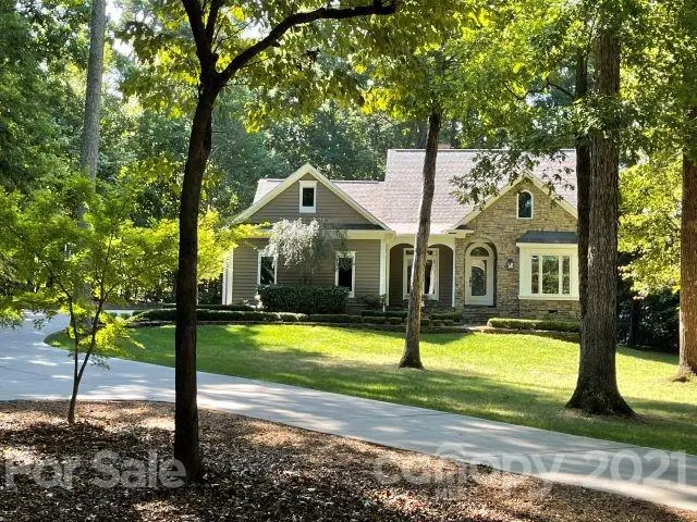 8152 Deep Water LN #8, Denver, NC 28037