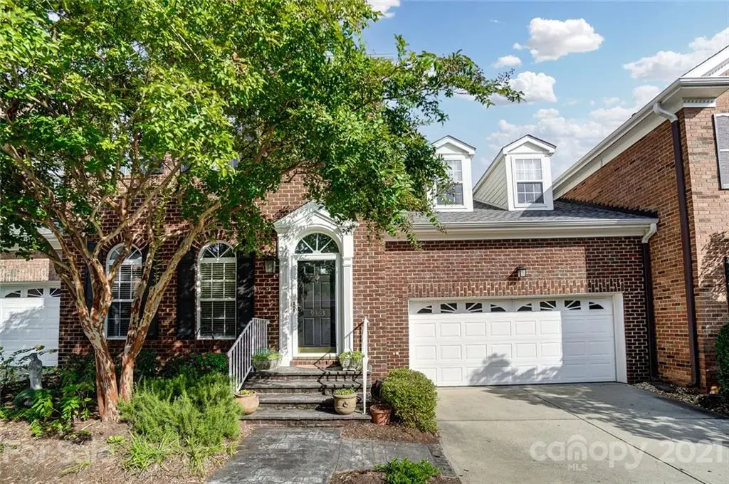 9363 Bonnie Briar CIR, Charlotte, NC 28277