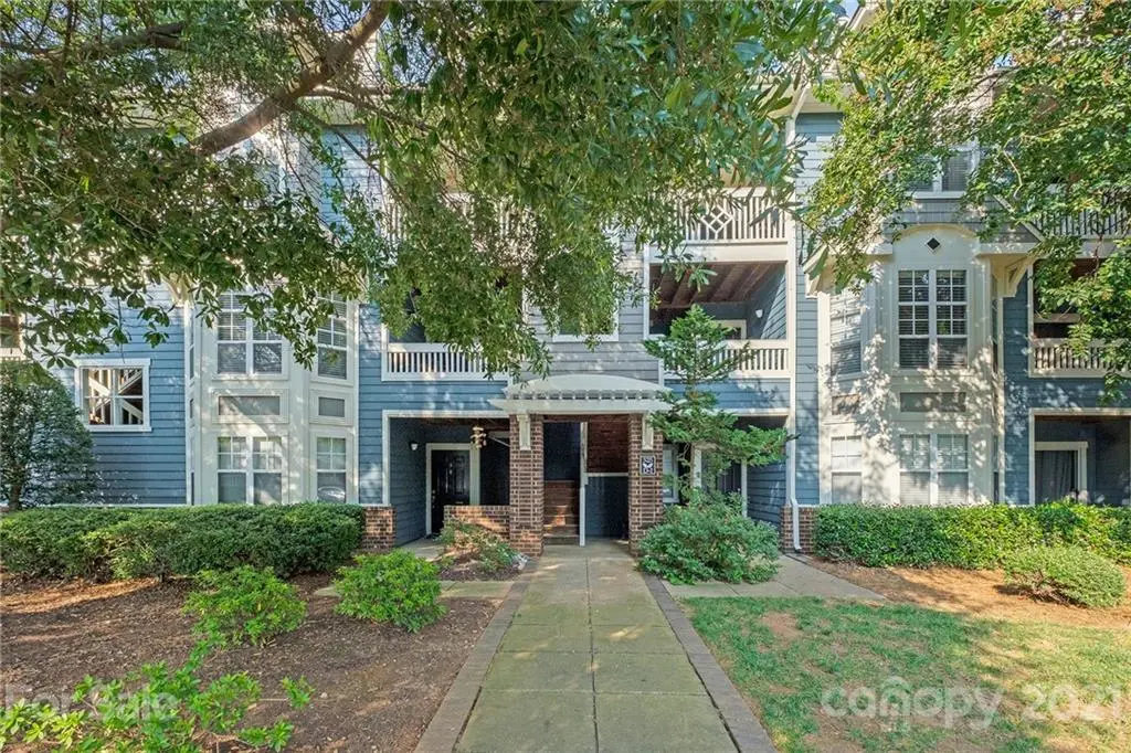 525 Olmsted Park PL #H, Charlotte, NC 28203
