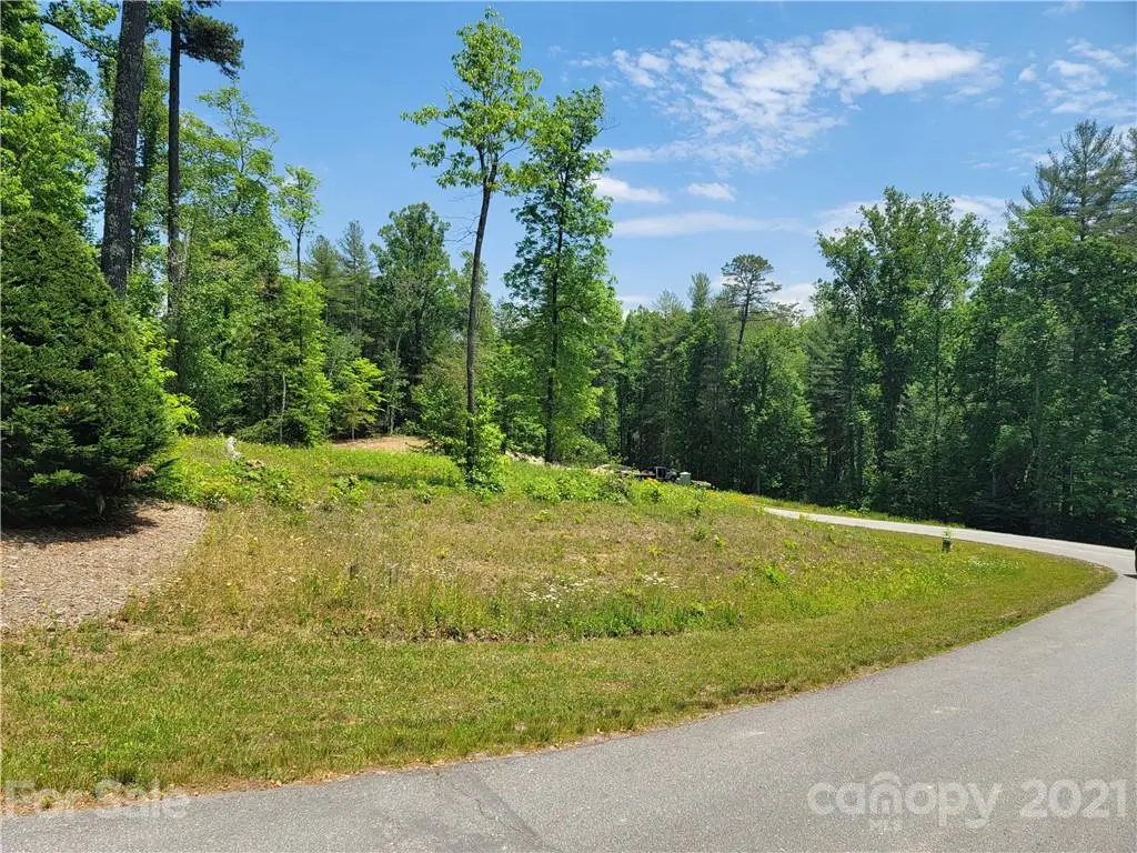 55 Crystal Cove DR, Etowah, NC 28739