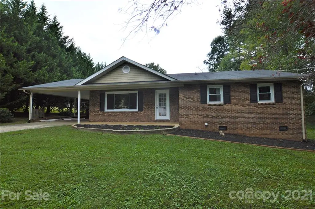 314 Cypress ST, Hudson, NC 28638