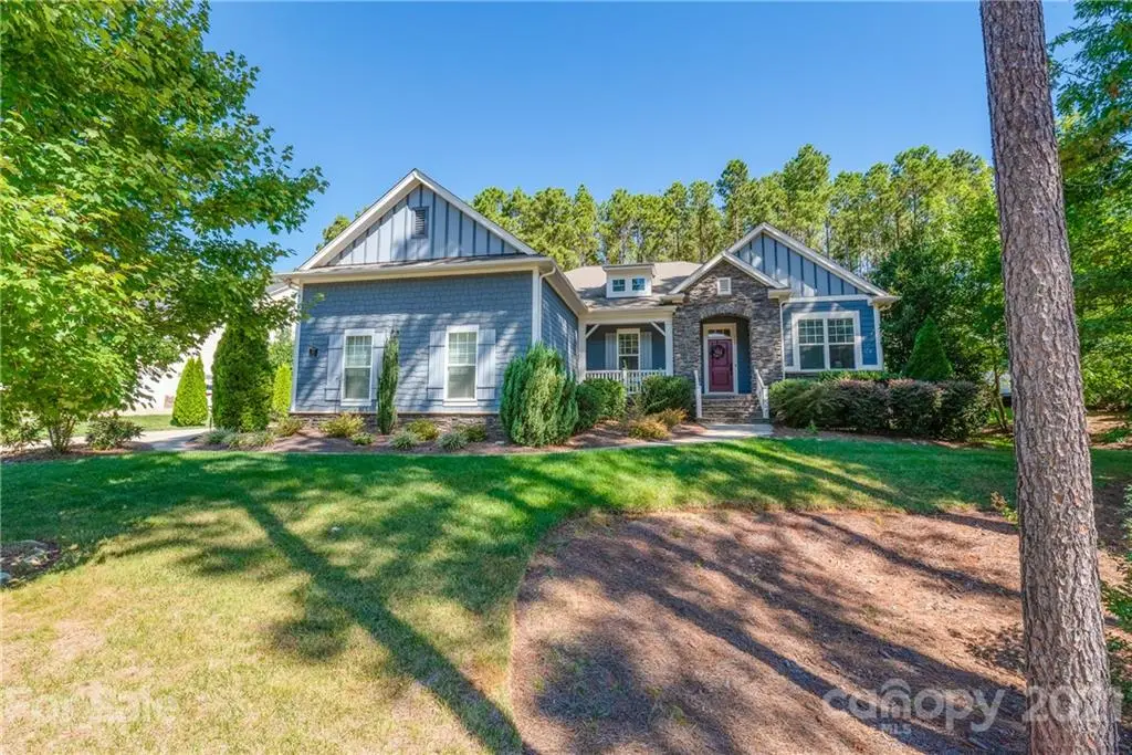 309 Holdsworth DR, Mount Holly, NC 28120